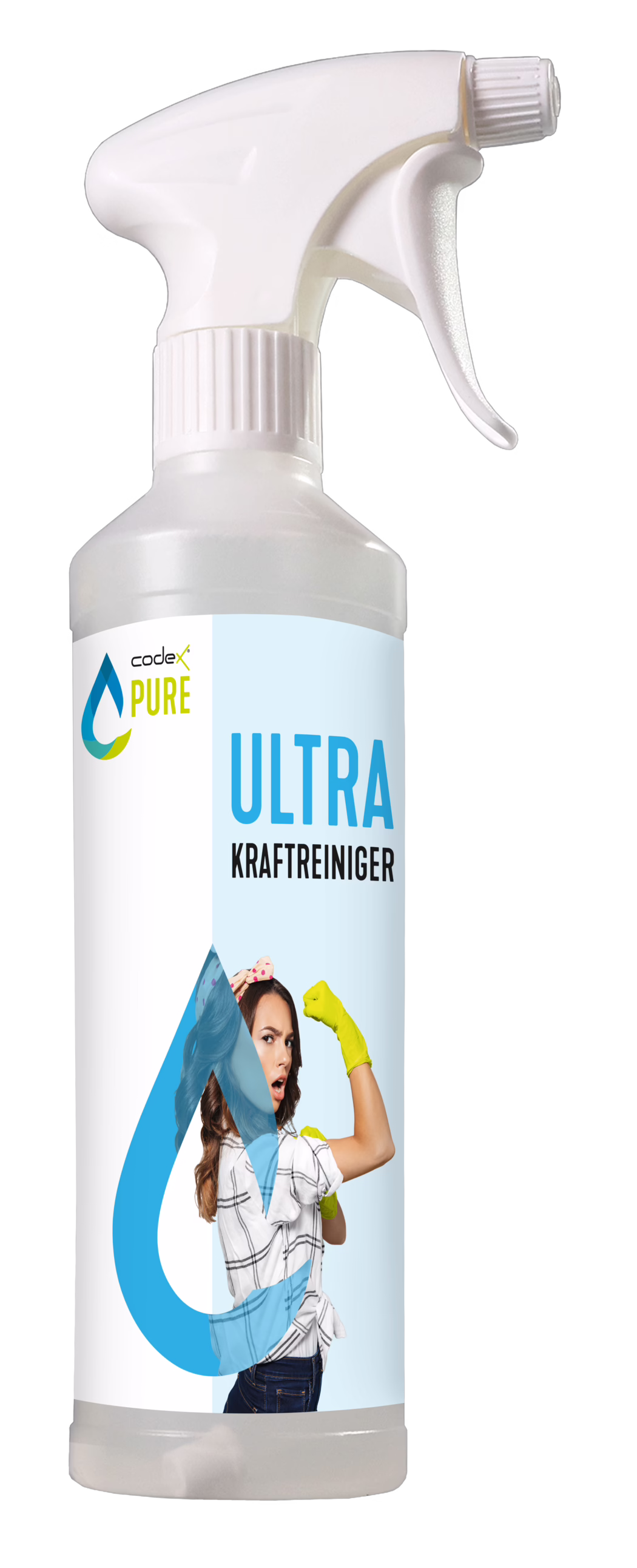 Eine hohe weiße Sprühflasche aus Kunststoff, frontal vor weißem Hintergrund fotografiert. Die Flasche besitzt eine weiße Sprühpistole mit geriffeltem Schraubhals und einen leicht durchscheinenden zylindrischen Körper. Das große Etikett ist zweigeteilt: rechts ein hellblaues Feld mit kräftigen blauen Großbuchstaben 'ULTRA' und darunter dem kleineren schwarzen Schriftzug 'KRAFTREINIGER', links ein weißes Feld mit dem Logo 'codex PURE' und einer stilisierten blau-grünen Tropfen-Grafik. Im unteren Bereich des Etiketts ist ein Fotoausschnitt einer Frau zu sehen, die ein weißes kariertes Hemd und auffällige gelbe Reinigungshandschuhe trägt und mit angewinkeltem Arm eine kraftvolle, spielerische Geste zeigt; ein halbtransparenter blauer Tropfen überlagert Teile des Bildes. Die Aufnahme betont ein modernes, kraftvolles Haushaltsreinigungsmittel durch kontrastreiche Typografie, deutlich sichtbare Kunststoffstrukturen, dezente Reflexe und die teilweise erkennbare Flüssigkeitslinie im Behälter.
