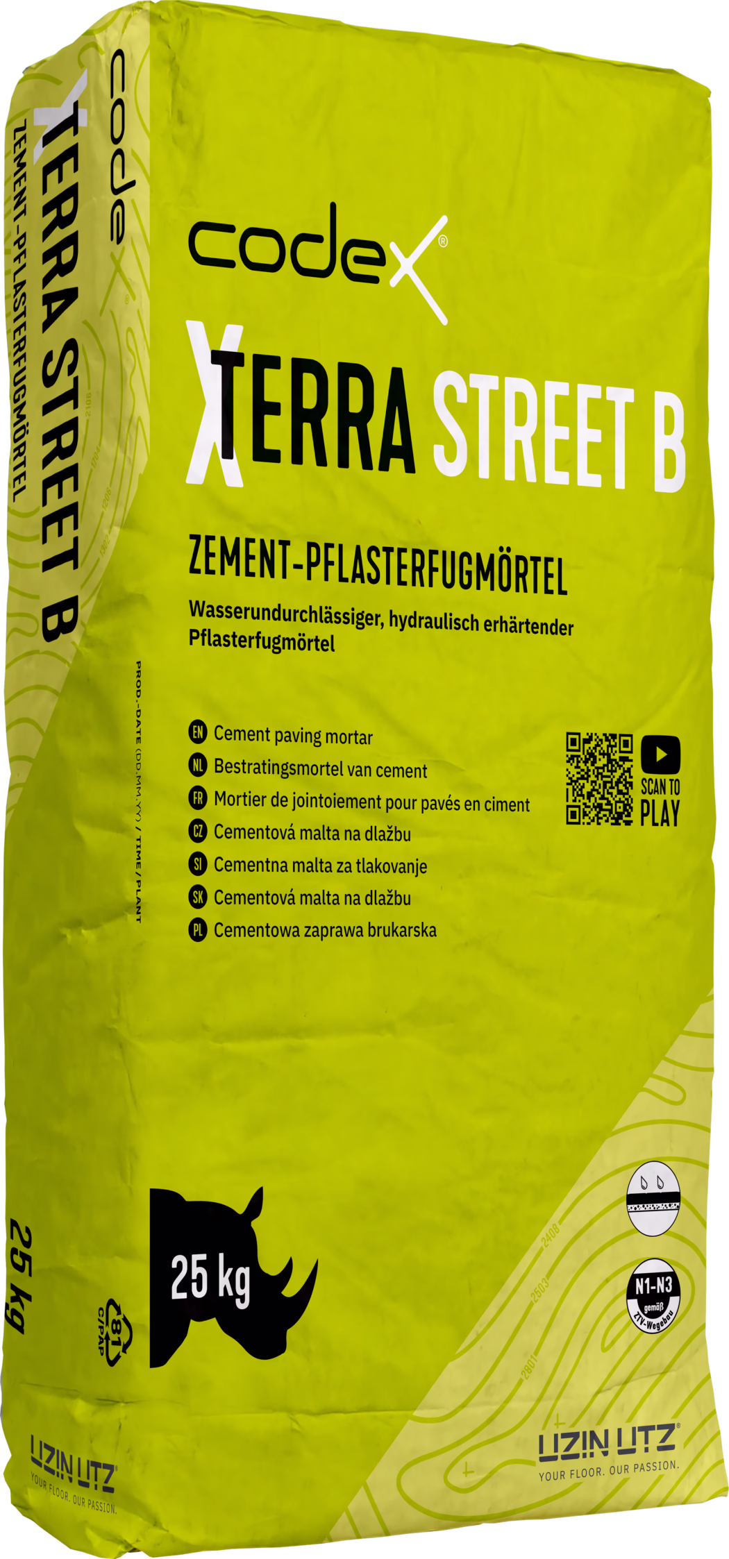 Fotografie eines leuchtend gelb-grünen 25-kg-Sacks mit codex XTERRA STREET B Zement-Pflasterfugmörtel. Auffällig sind Marken- und Produktname 'codex' und 'XTERRA STREET B' in schwarzen und weißen Blockbuchstaben, die deutsche Beschriftung 'ZEMENT-PFLASTERFUGMÖRTEL' sowie der Hinweis, dass es sich um einen wasserundurchlässigen, hydraulisch erhärtenden Pflasterfugmörtel handelt. Auf der Verpackung sind mehrsprachige Kurzbeschreibungen, ein QR-Code mit dem Hinweis 'SCAN TO PLAY', Prüf- und Handhabungssymbole sowie ein schwarzes Nashorn-Symbol mit der Gewichtsangabe 25 kg zu sehen. Die Papiertüte ist leicht zerknittert und trägt im unteren Bereich dekorative Kontur-Grafiken.